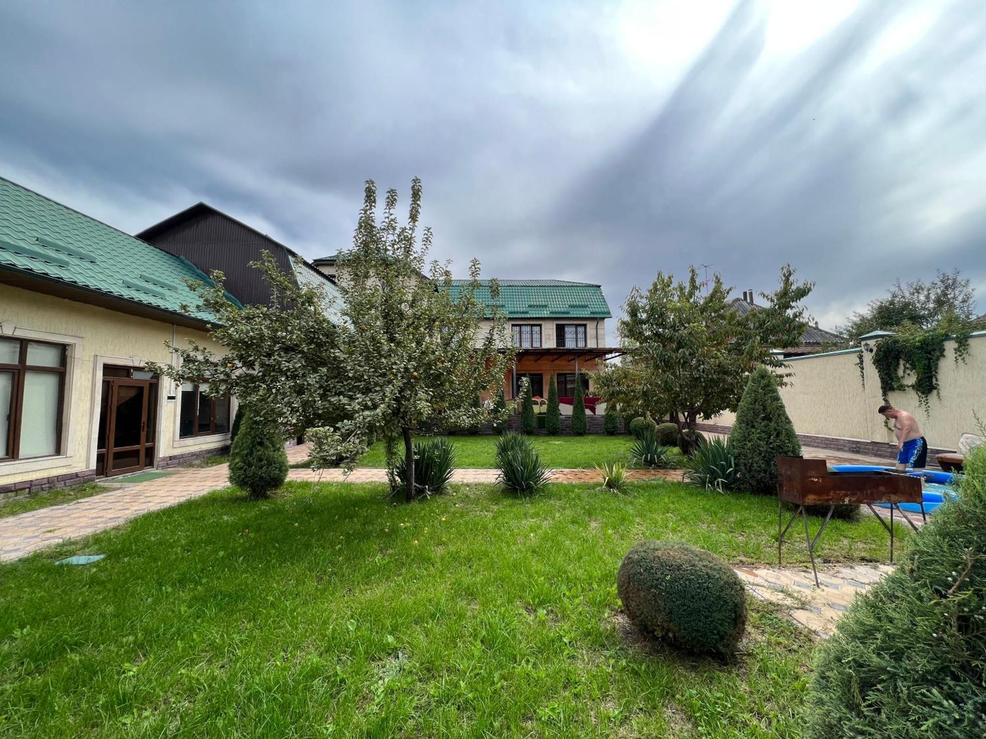Lite Guest House Bishkek Exterior photo