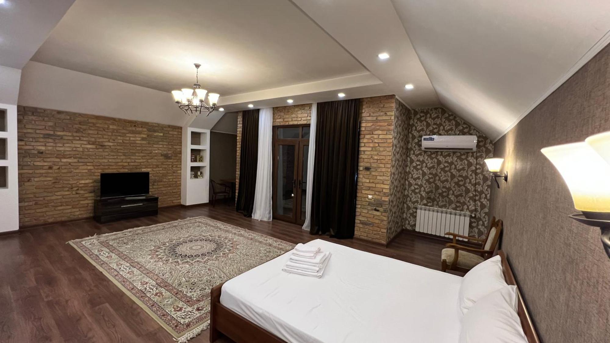 Lite Guest House Bishkek Exterior photo